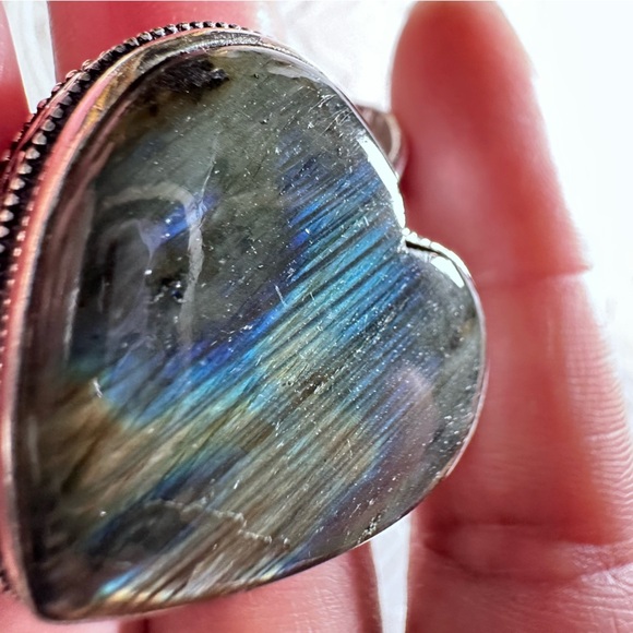 Lustrous Labradorite Heart Pendant Necklace with Iridescent Natural Stone 1904 G - Picture 4 of 13